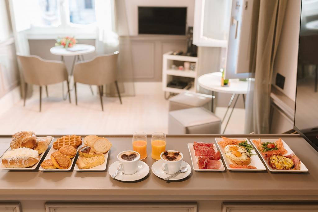 Rhea Silvia Luxury Navona Hotel Рим Екстериор снимка