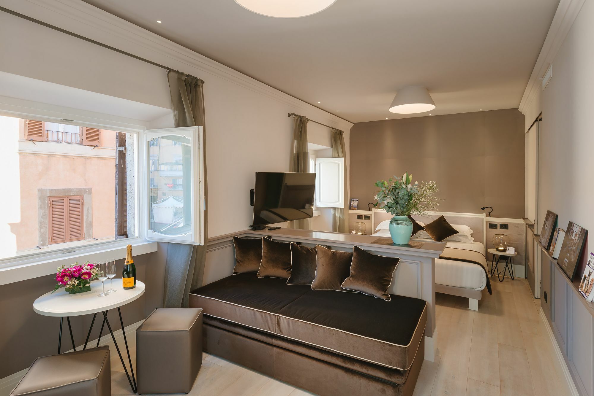 Rhea Silvia Luxury Navona Hotel Рим Екстериор снимка