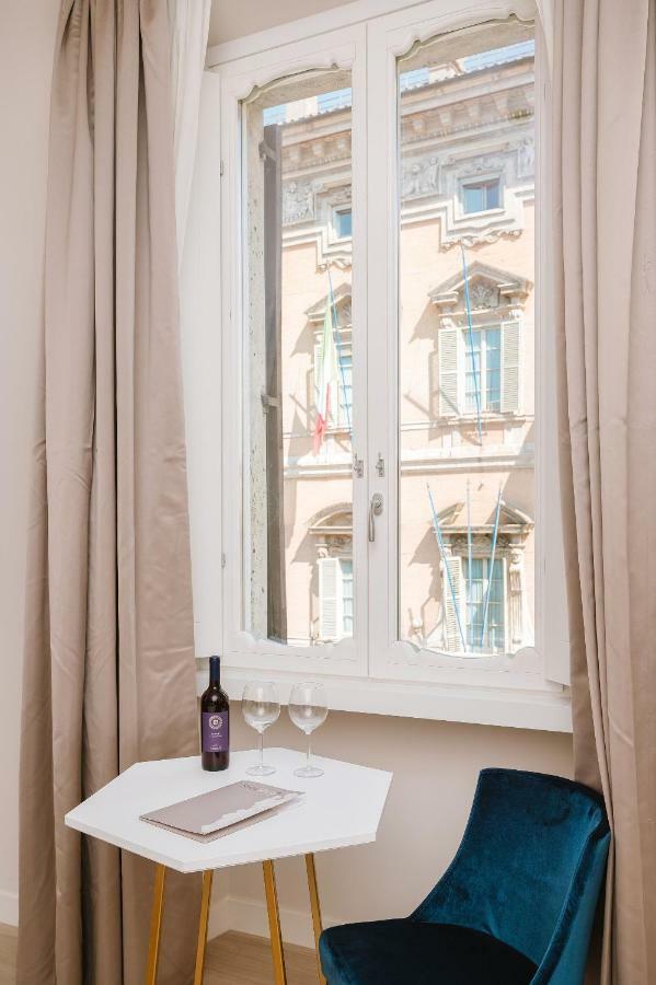 Rhea Silvia Luxury Navona Hotel Рим Екстериор снимка